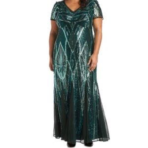 R & M Richards Plus Size Sequinned Beaded Long Dress In Emerald NWT